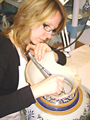 virginie peyrottes - restauration de ceramiques